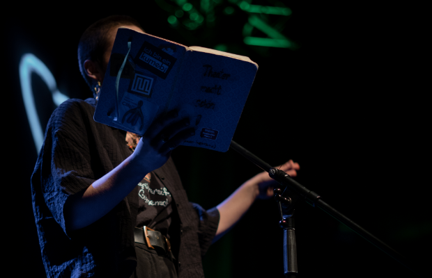 ABGESAGT: Lichterschlacht: Darmstadts Slam-Talente im Spotlight – U20-Poetry-Slam
